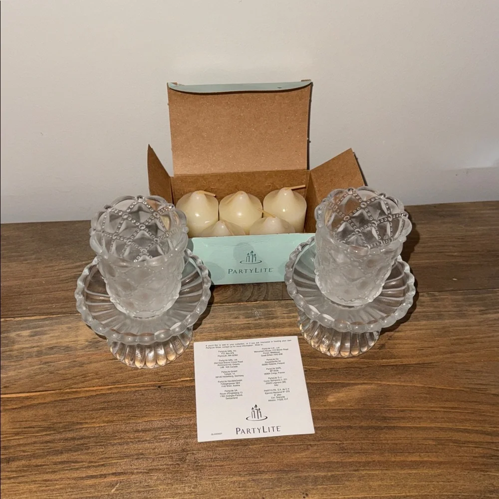 NIB Vintage PartyLite Quilted Crystal Votive Holder Set with 5 Vanilla Candles - Picture 3 of 7